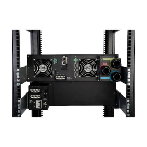 Eaton 9PX11KHW 11000VA / 10000W Online Double-Conversion UPS (Rack/tour) - en utilisation