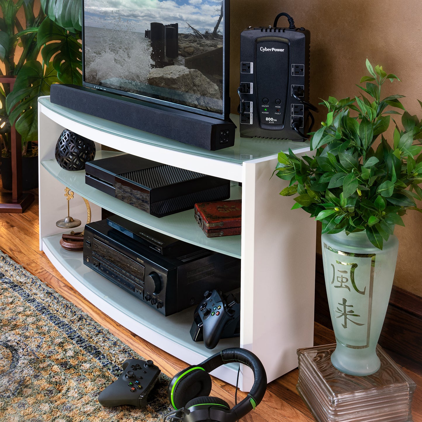 CyberPower CP800AVR 800VA Line Interactive UPS (Mini-Tower) — Rear view