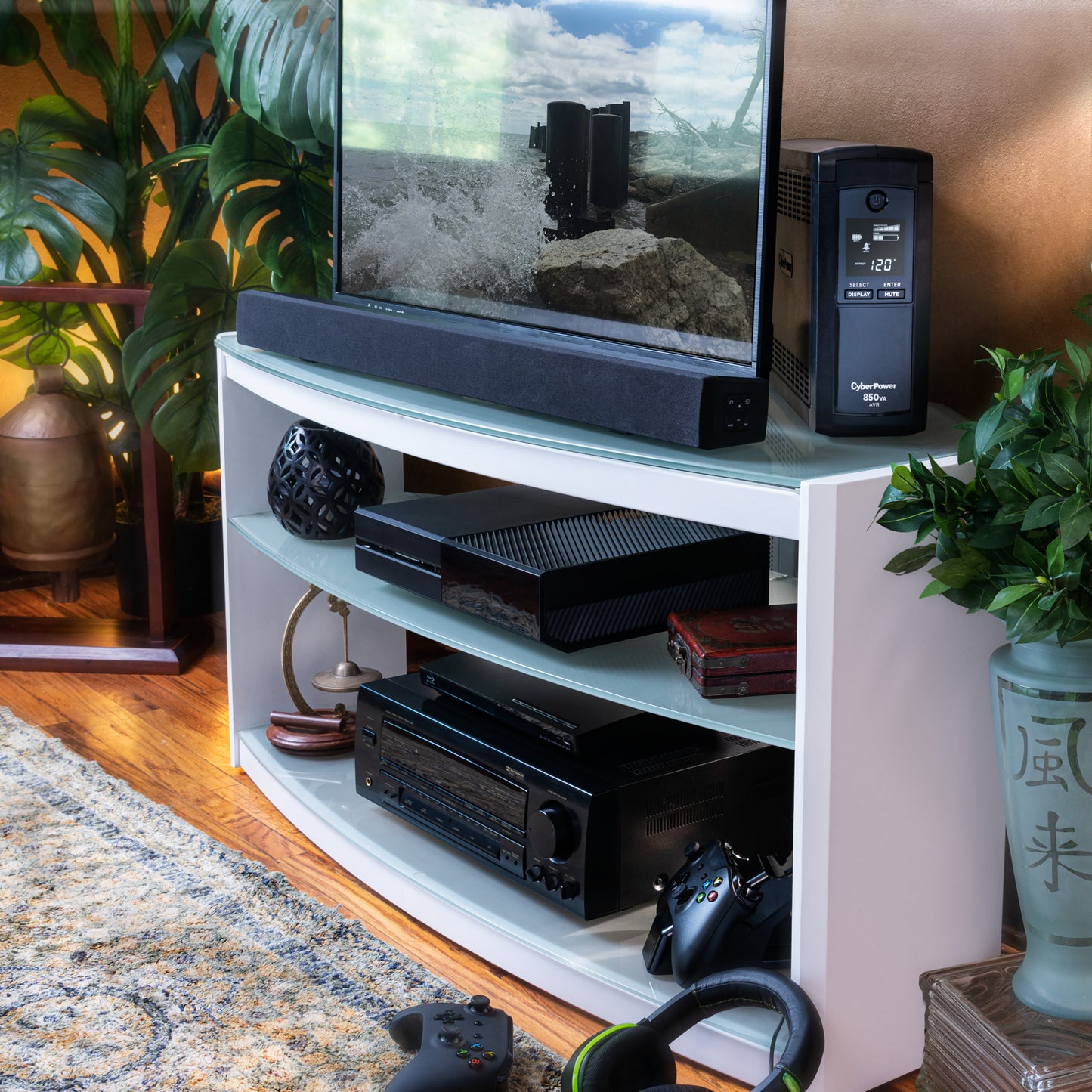 CyberPower CP850AVRLCD 850VA / 510W Line Interactive UPS (Mini-Tower) — In use