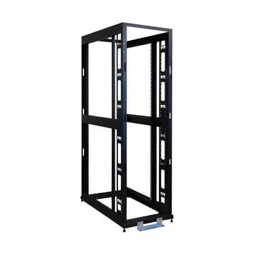 Bâti ouvert à 4 montants Tripp Lite SmartRack SR45UBEXPNDNR3 45U, profondeur standard, haut de gamme, sans portes, panneaux latéraux ni toit